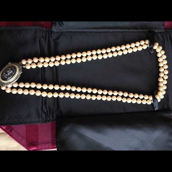🎉HP🎉Vintage Menorca Pearl Necklace, Cameo Brooch - Picture 2 of 8